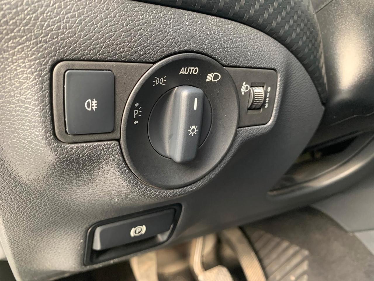 Mercedes-benz GLA 180 Business NEOPAT.