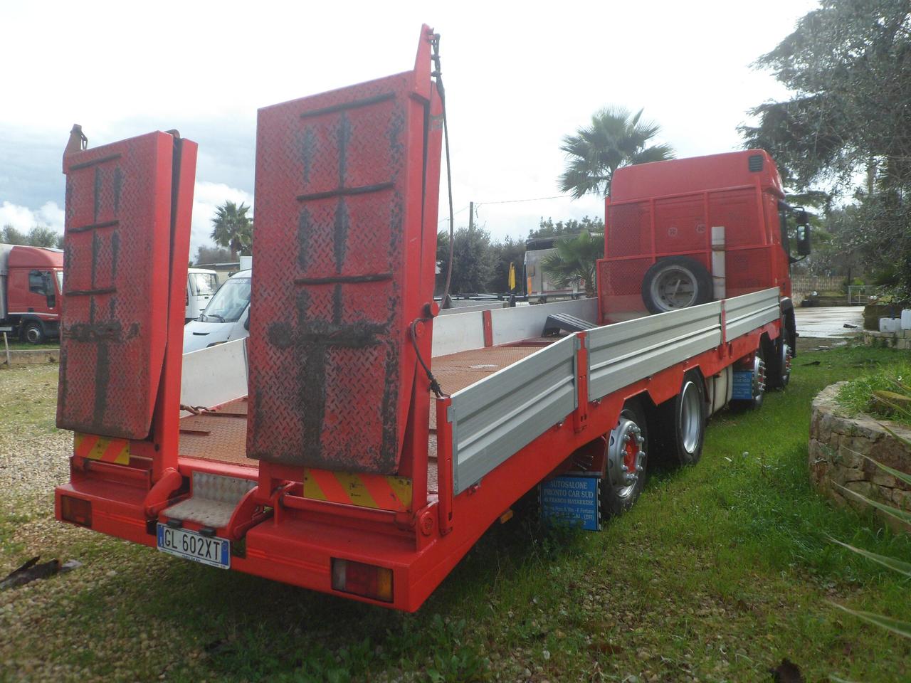 Iveco eurotech 440e42 pianale con rampe 4 assi