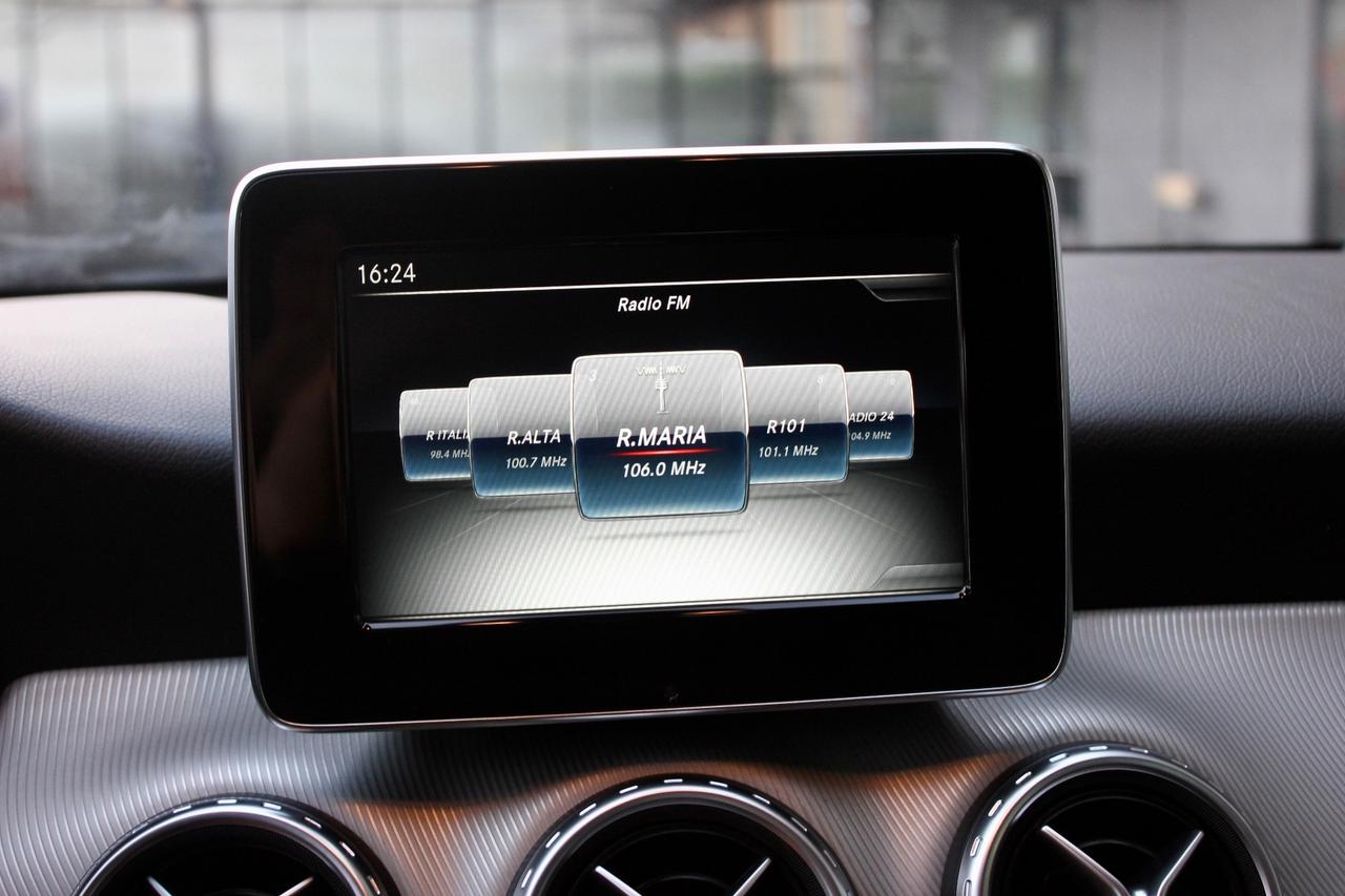 Mercedes-benz GLA 200 d Automatic Sport RETROCAMERA CRUISE CONTROL CLIMA AUTO