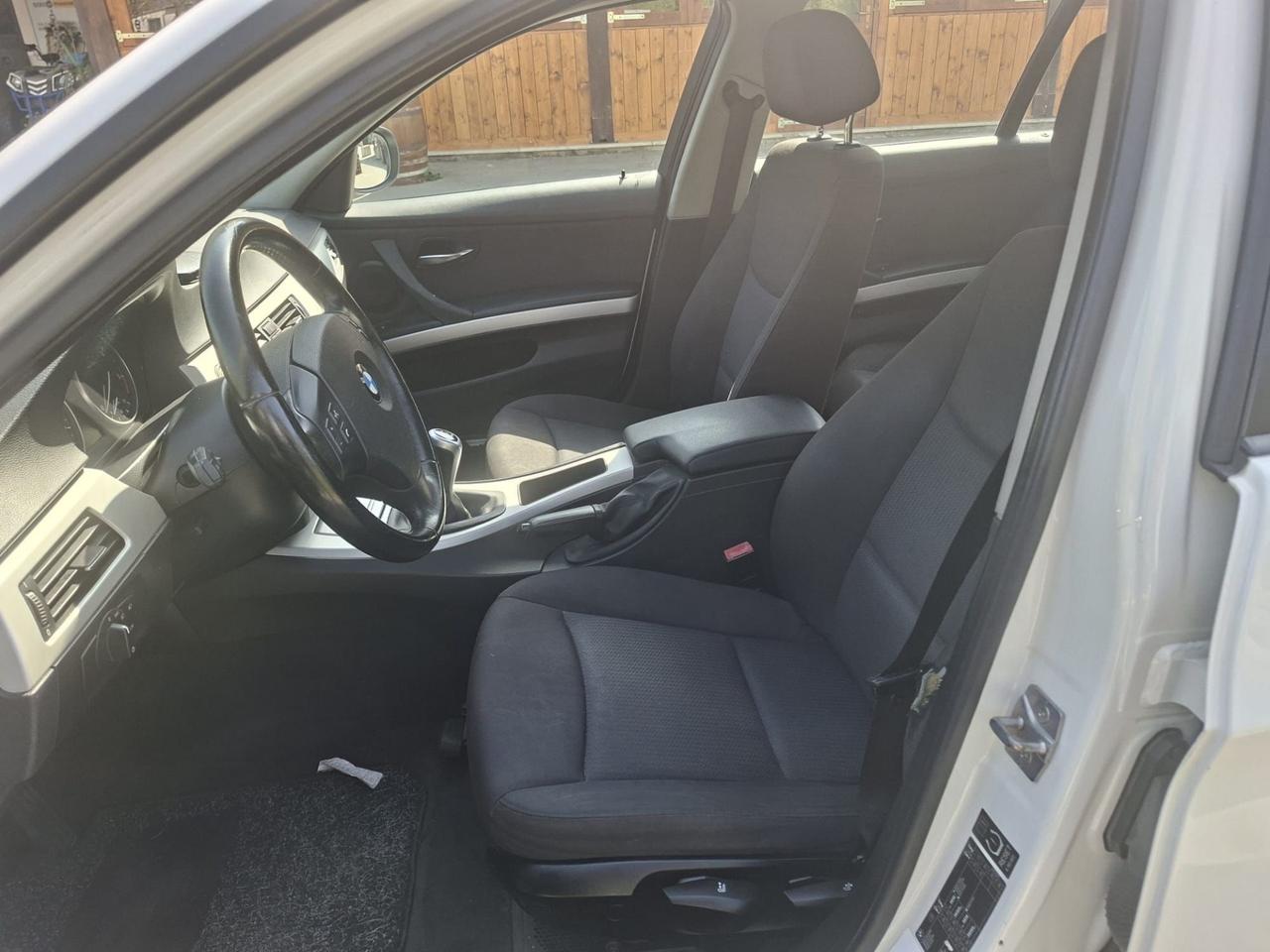 Bmw 320d cat Touring distribuzione appena effettuata