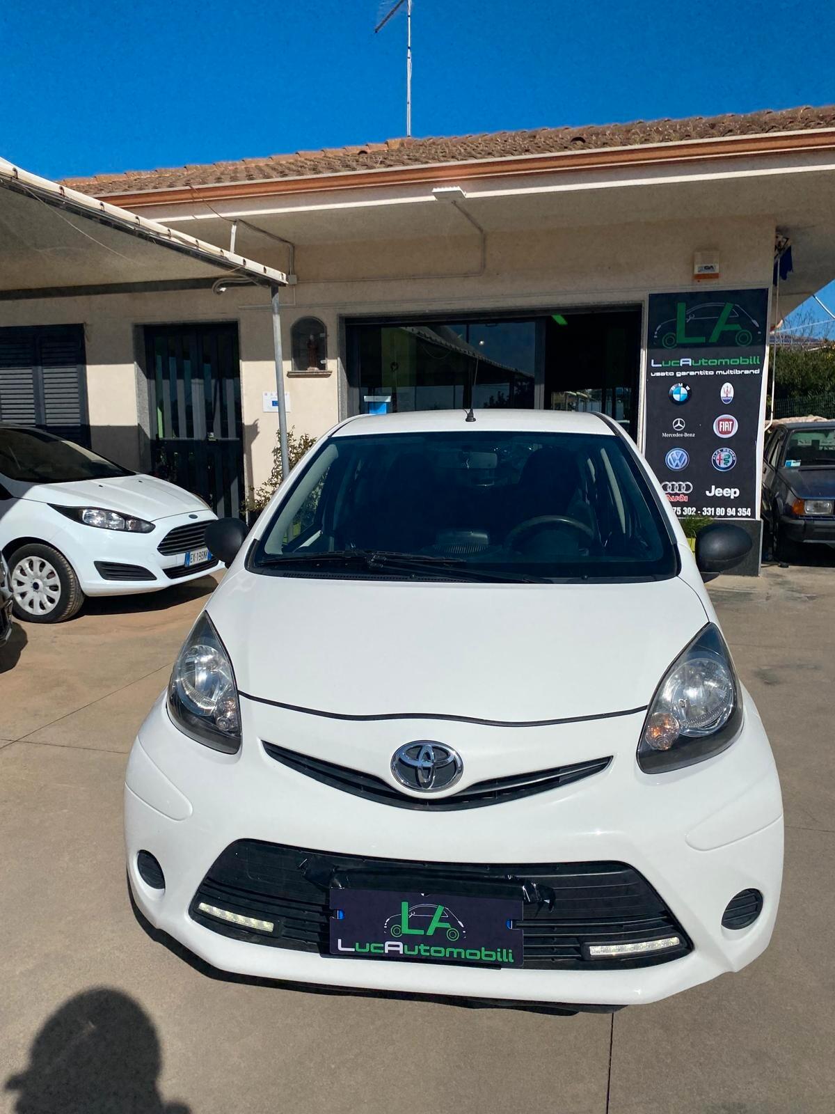 Toyota Aygo 1.0 12V VVT-i 5 porte Cool Soda Connect
