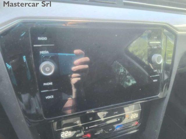 VOLKSWAGEN Passat Variant Passat VIII Variant 2.0 tdi Business 150cv dsg TG