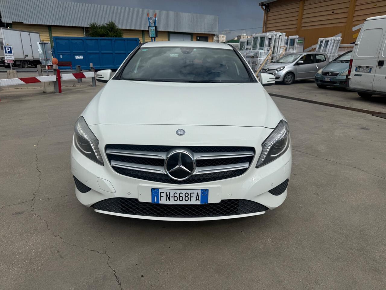 Mercedes-benz A 180 BlueEFFICIENz Premium