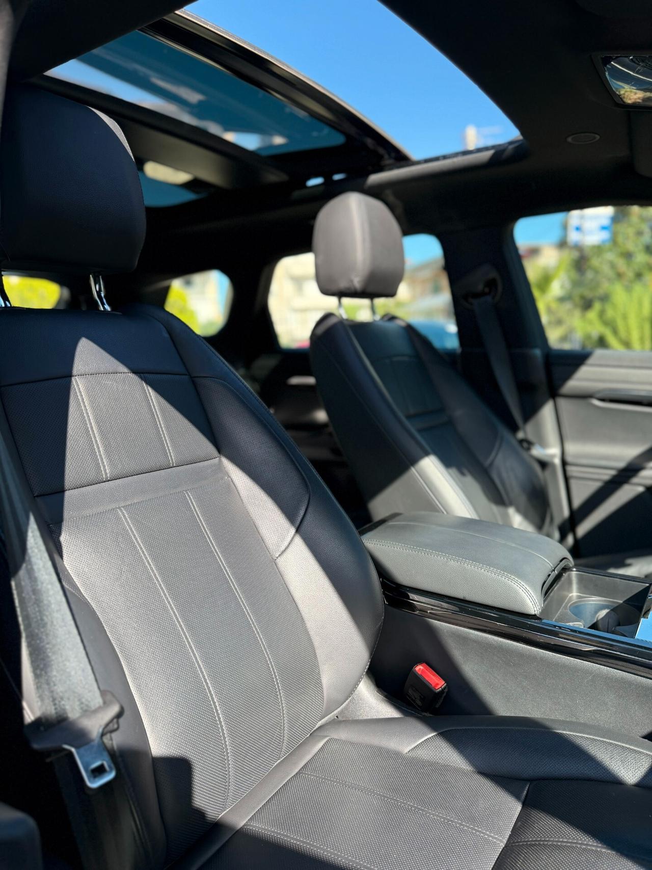 Land Rover Range Evoque 2.0D I4 163 CV AWD Auto R-Dynamic SE