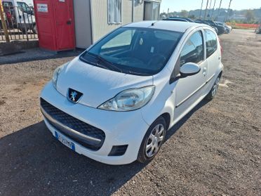 Peugeot 107 1.0 benzina - Neopatentati