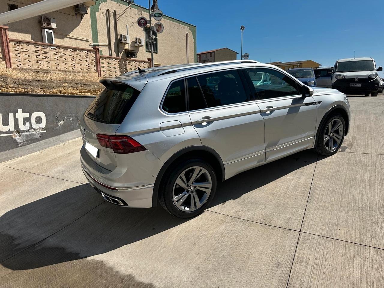 Volkswagen Tiguan 2.0 TDI 150 CV SCR DSG 4MOTION R-Line