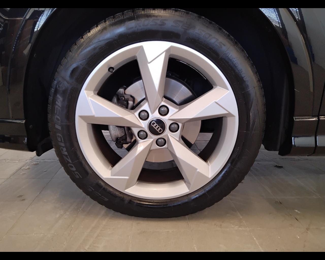 AUDI Q3 I 2019 Sportback - Q3 Sportback 35 2.0 tdi S line edition s-tronic