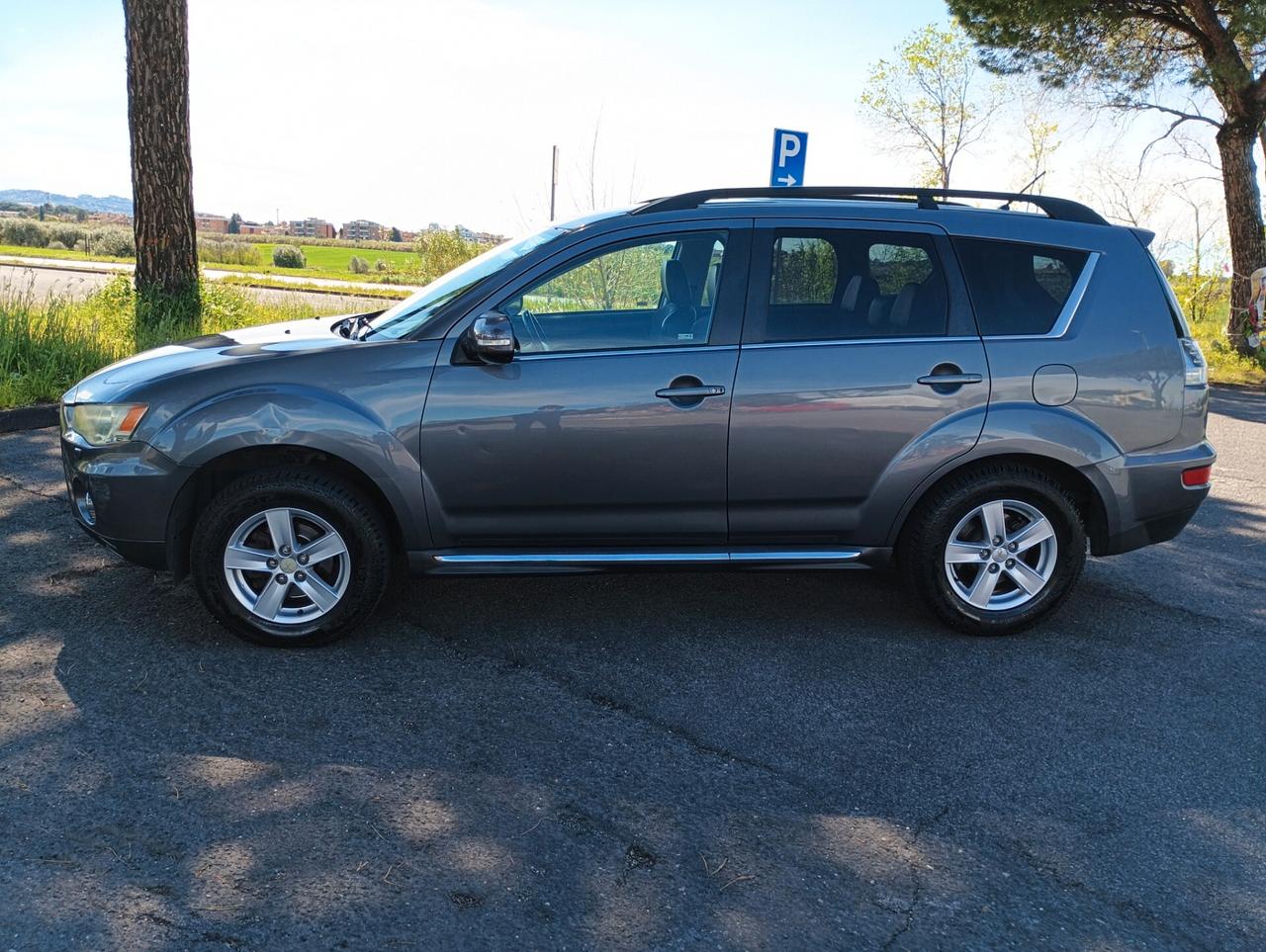 Mitsubishi Outlander 2.2 DI-D TC-SST Intense DPF 7 posti