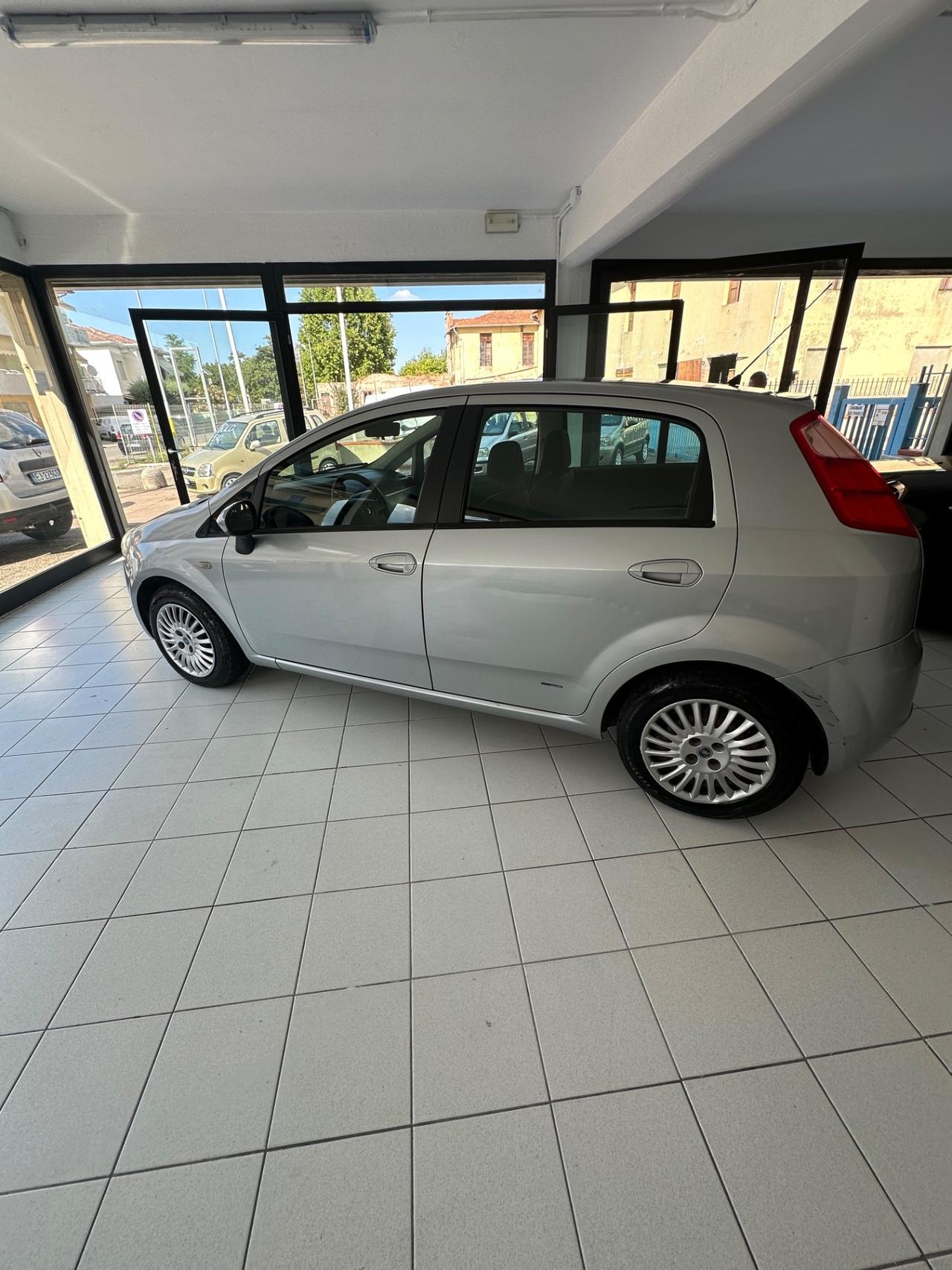 Fiat Grande Punto Grande Punto 1.3 MJT 75 CV 5 porte Active