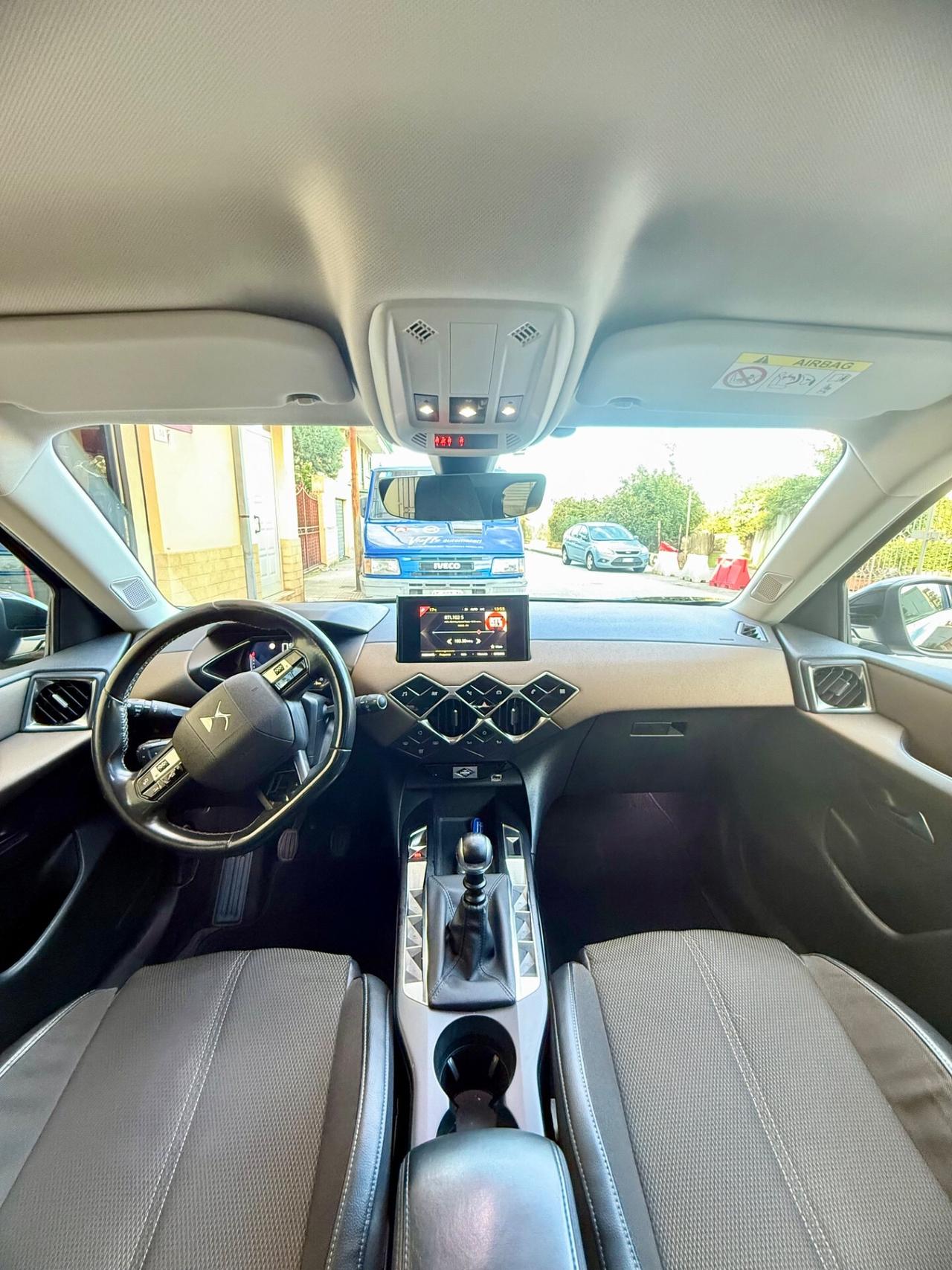 DS3 3 Crossback PureTech 100 Performance Line