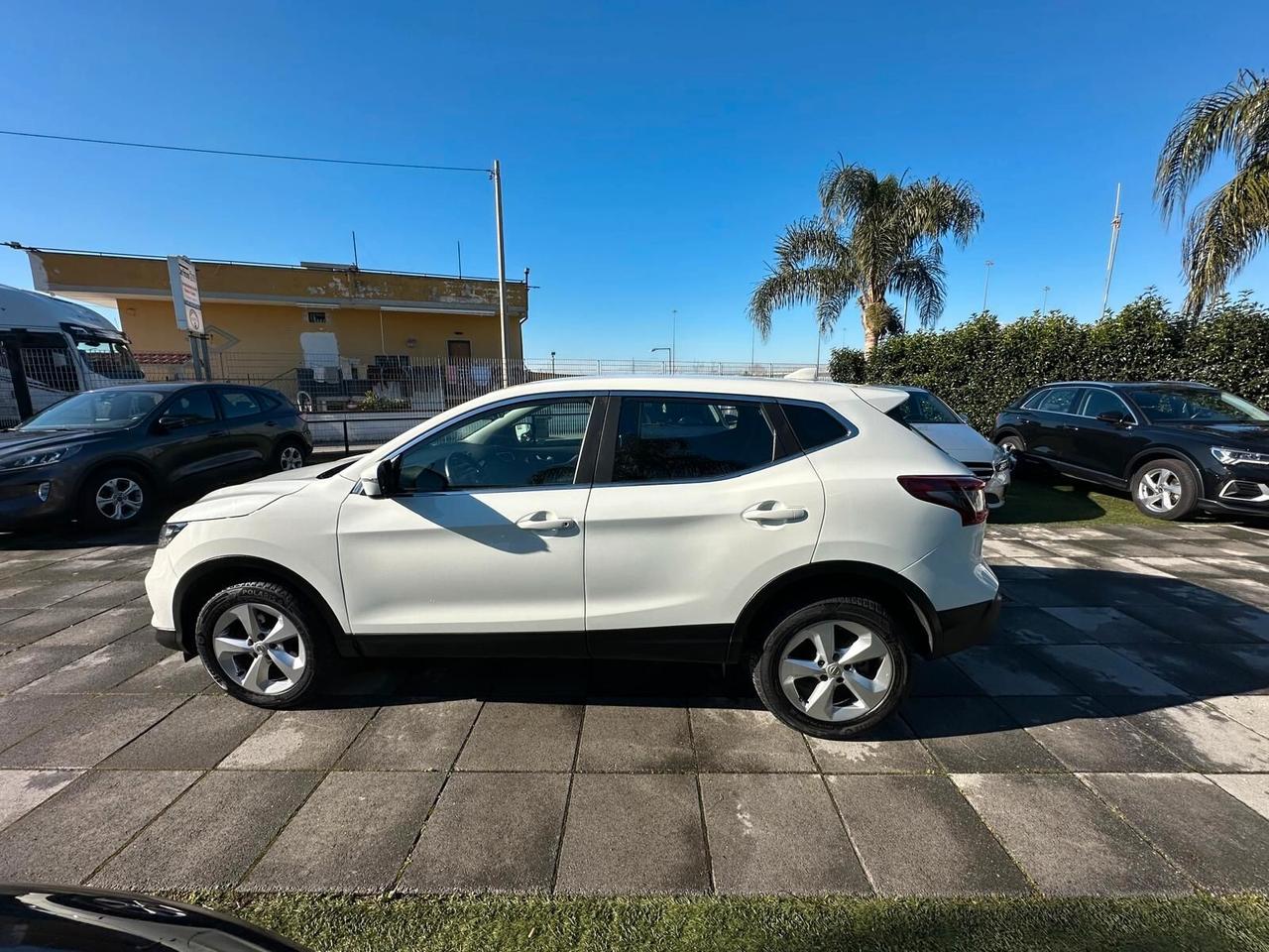Nissan Qashqai 1.5 dCi 115 2020 Business -CAMBIO AUTOMATIC-RETROCAM -BIANCO PERLA