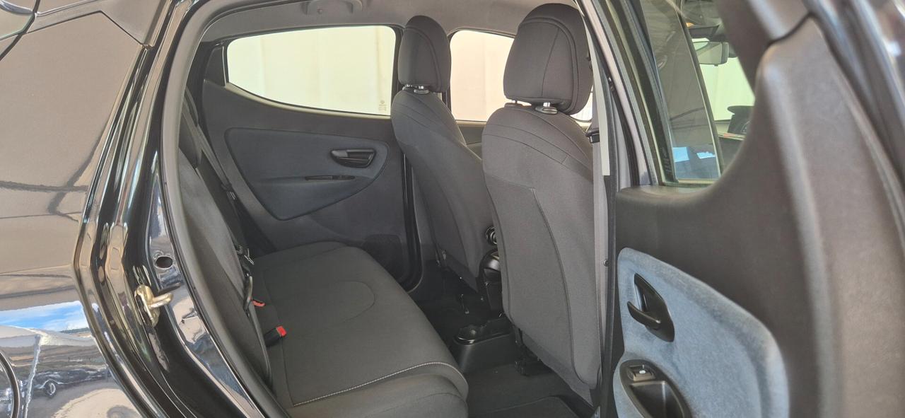LANCIA Ypsilon 1.0 69CV BENZ/HYBRID 07/2022