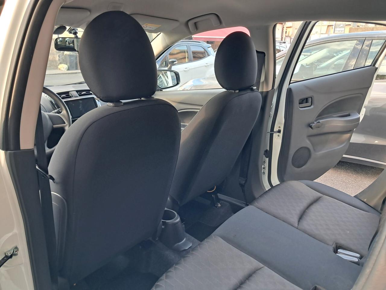 Mitsubishi Space Star 1.2 71 cv Invite SDA