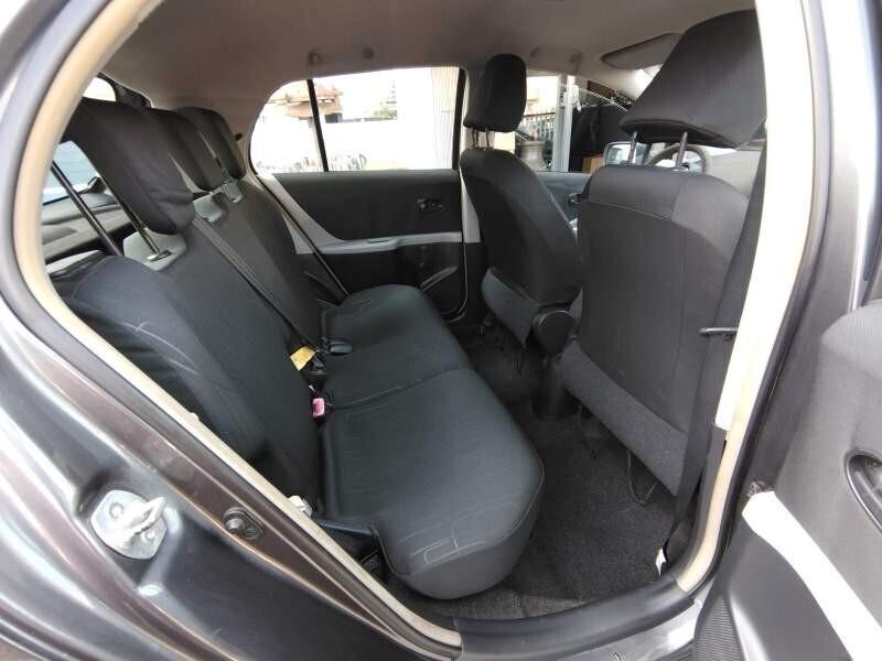 Toyota Yaris 1.0 5 porte Sol