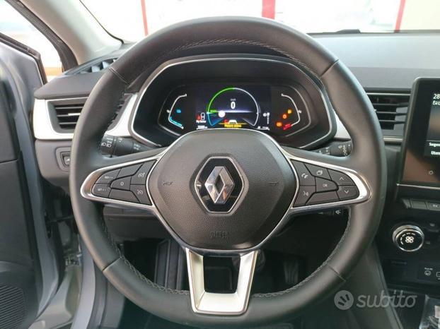 Renault Captur 1.6 E-Tech hybrid Intens 145cv auto