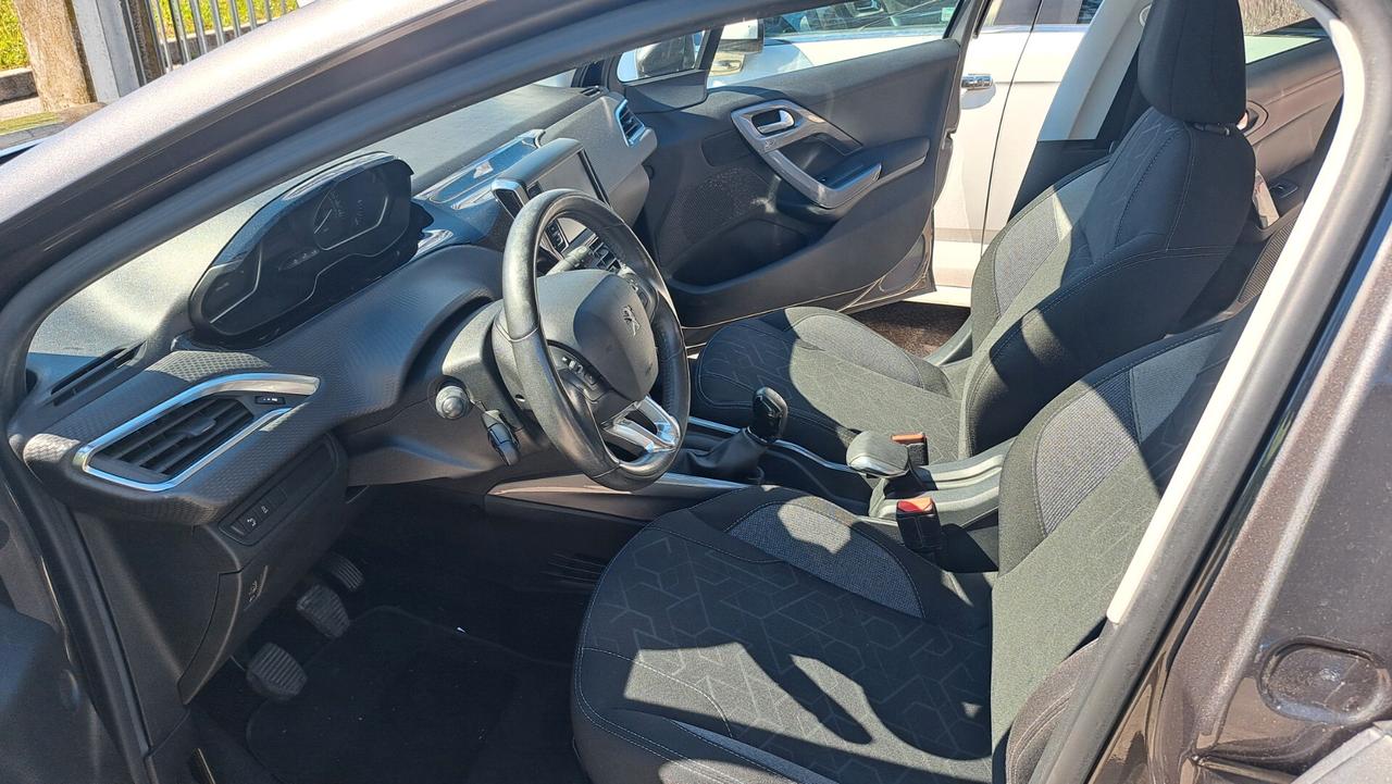 Peugeot 2008 PureTech 82 Allure