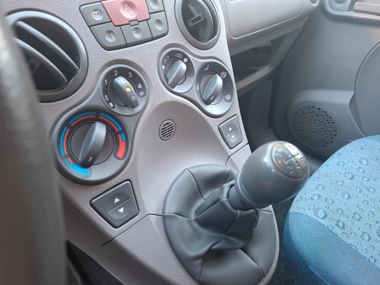 Fiat Panda 1.1 Active ok neopatentati