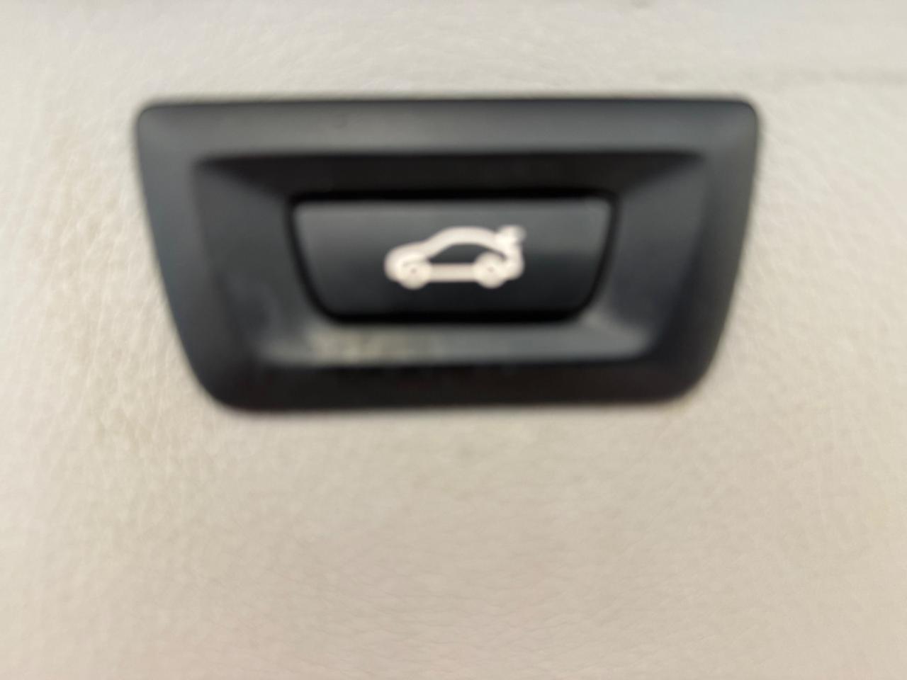 BMW 316d Touring Sport automatica okneopatentati