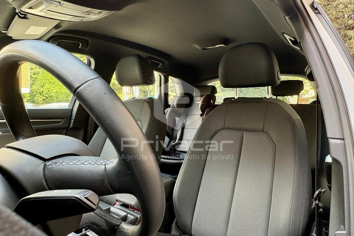 AUDI Q3 45 TFSI e S tronic S line edition