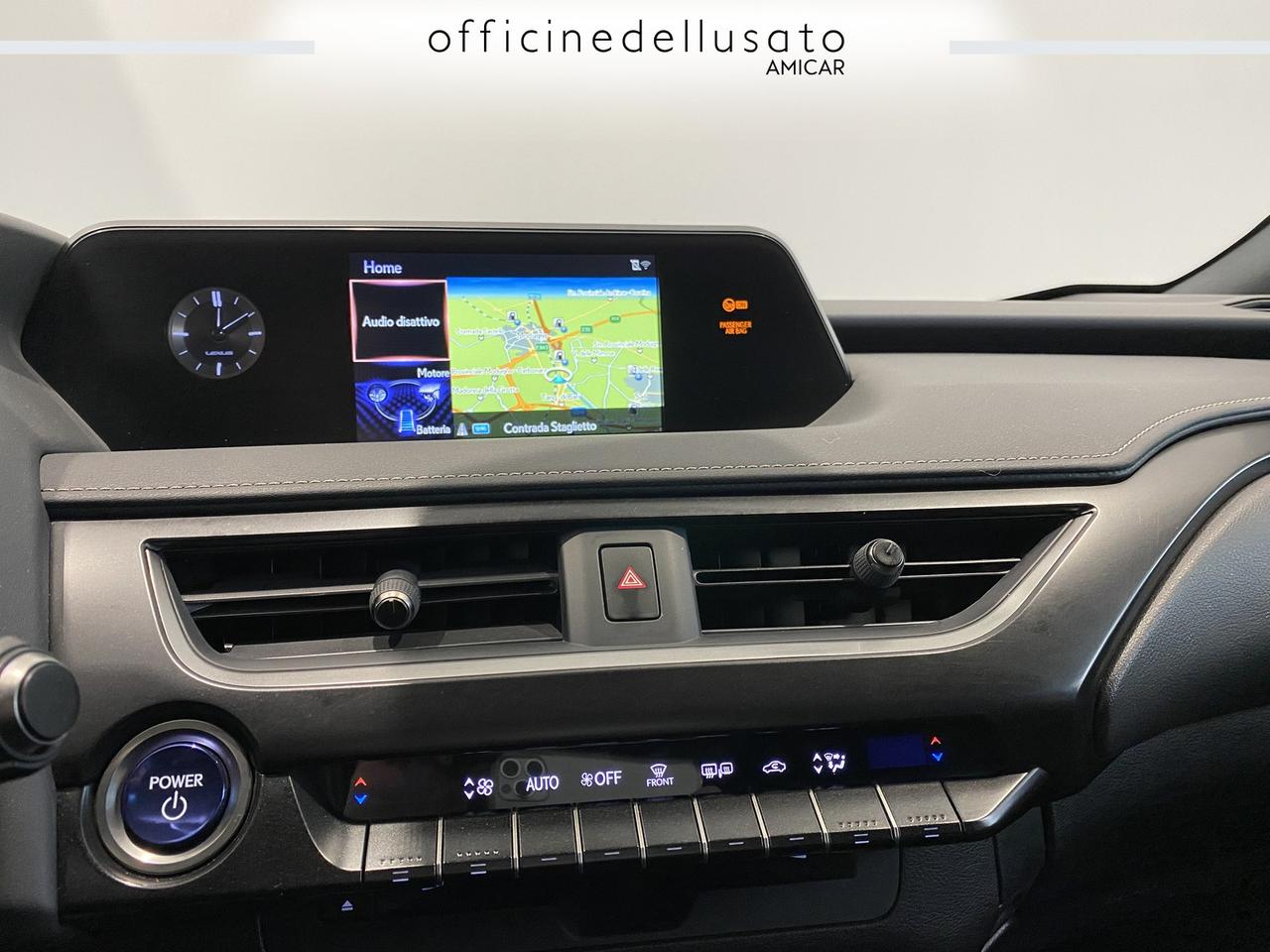 Lexus UX 250 2.0 hybrid midnight 2wd