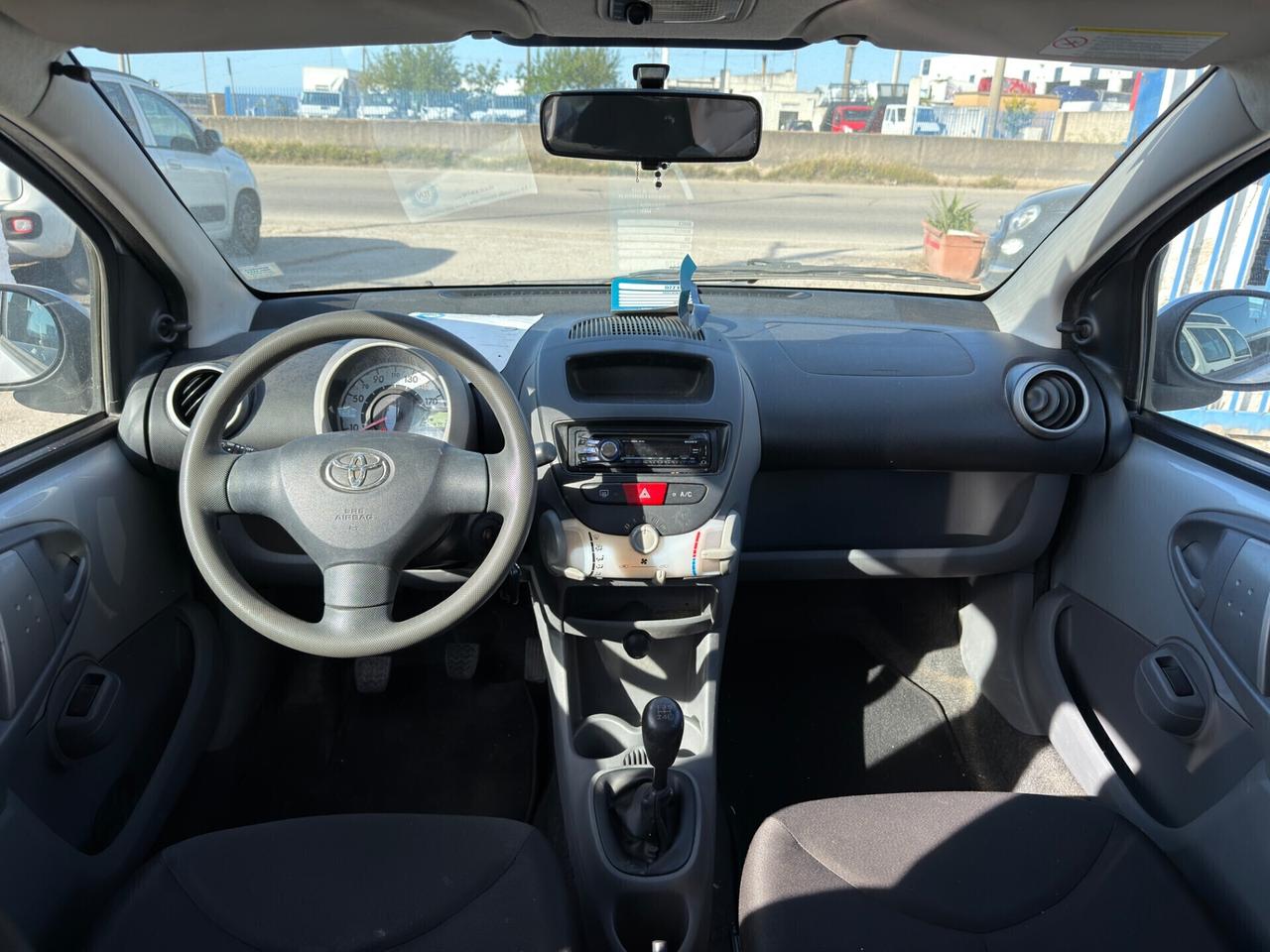 Toyota Aygo 1.0 12V VVT-i 5 porte Sol