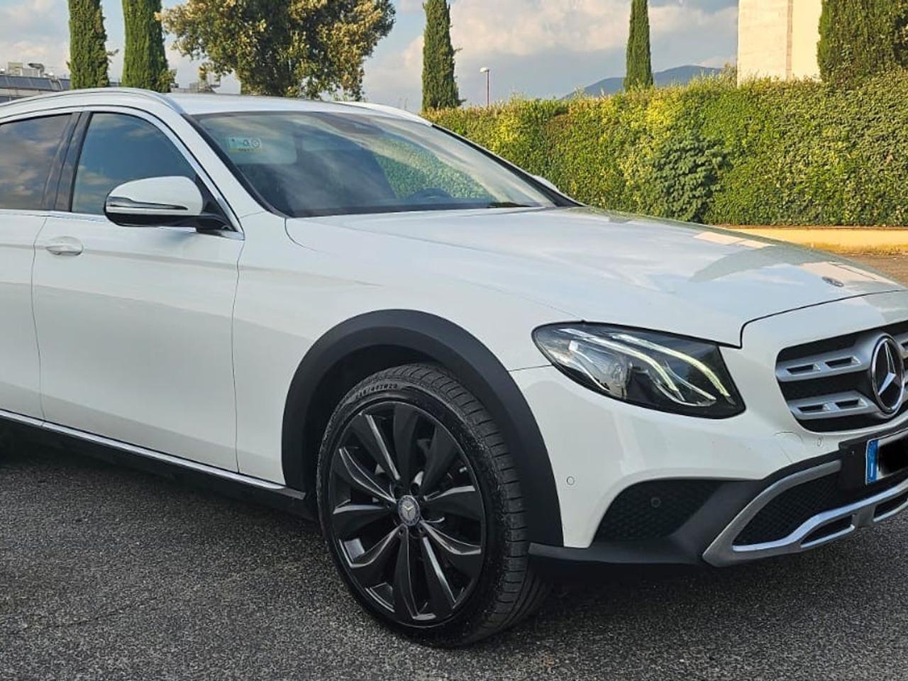 Mercedes-Benz E 220 E-Class E #6086