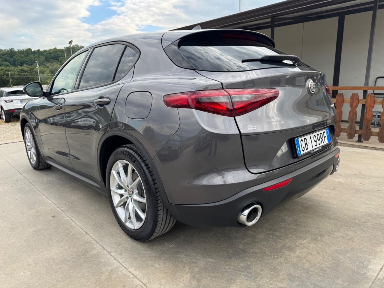 Alfa Romeo Stelvio 2.2 Turbodiesel 160 CV AT8 RWD