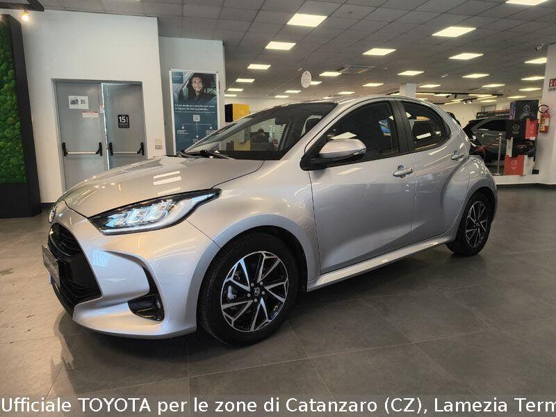 Toyota Yaris Hybrid Trend MY22