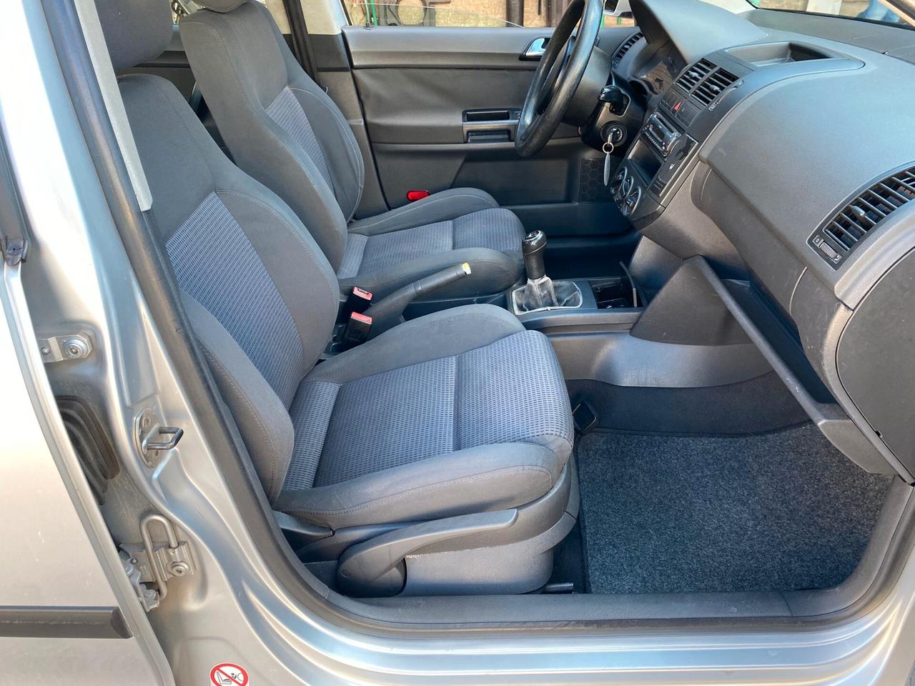 WV POLO 5 PORTE 1.4 TDI 75 CV. FULL. 2004