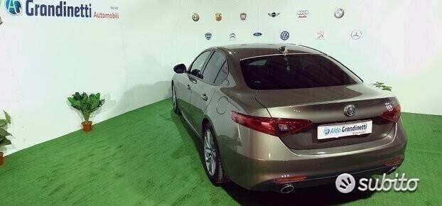 Alfa Romeo Giulia 2.2 td 136 cv bussines anno2017