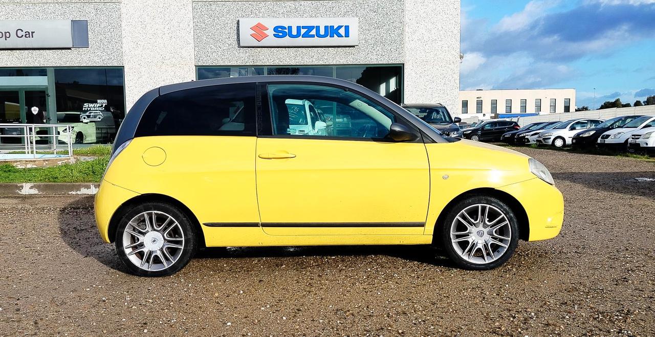 Lancia Ypsilon 3 Porte Ypsilon 1.3 mjt 16v Sport MomoDesign 105cv