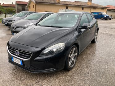 Volvo V40 D2 Geartronic Kinetic