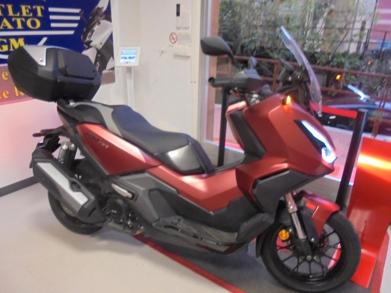 Honda ADV 350 ABS + TCS