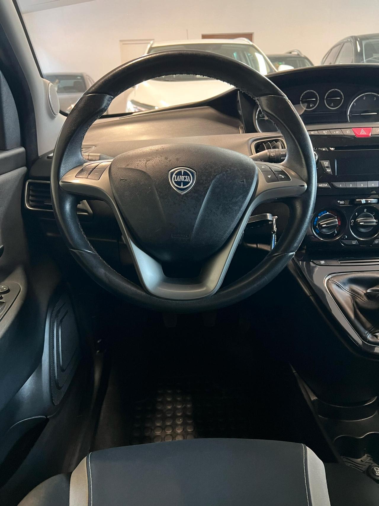 Lancia Ypsilon 1.3 MJT 16V 95 CV 5 porte S&S Elefantino