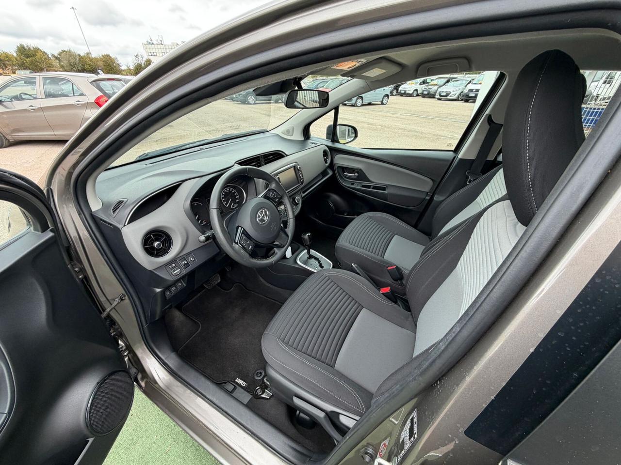 Toyota Yaris 1.5 Hybrid 5 porte Active