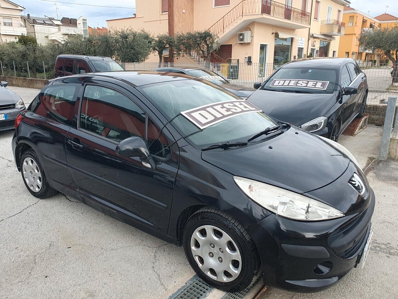 Peugeot 207 1.4hdi 70cv Neopatentati 2006