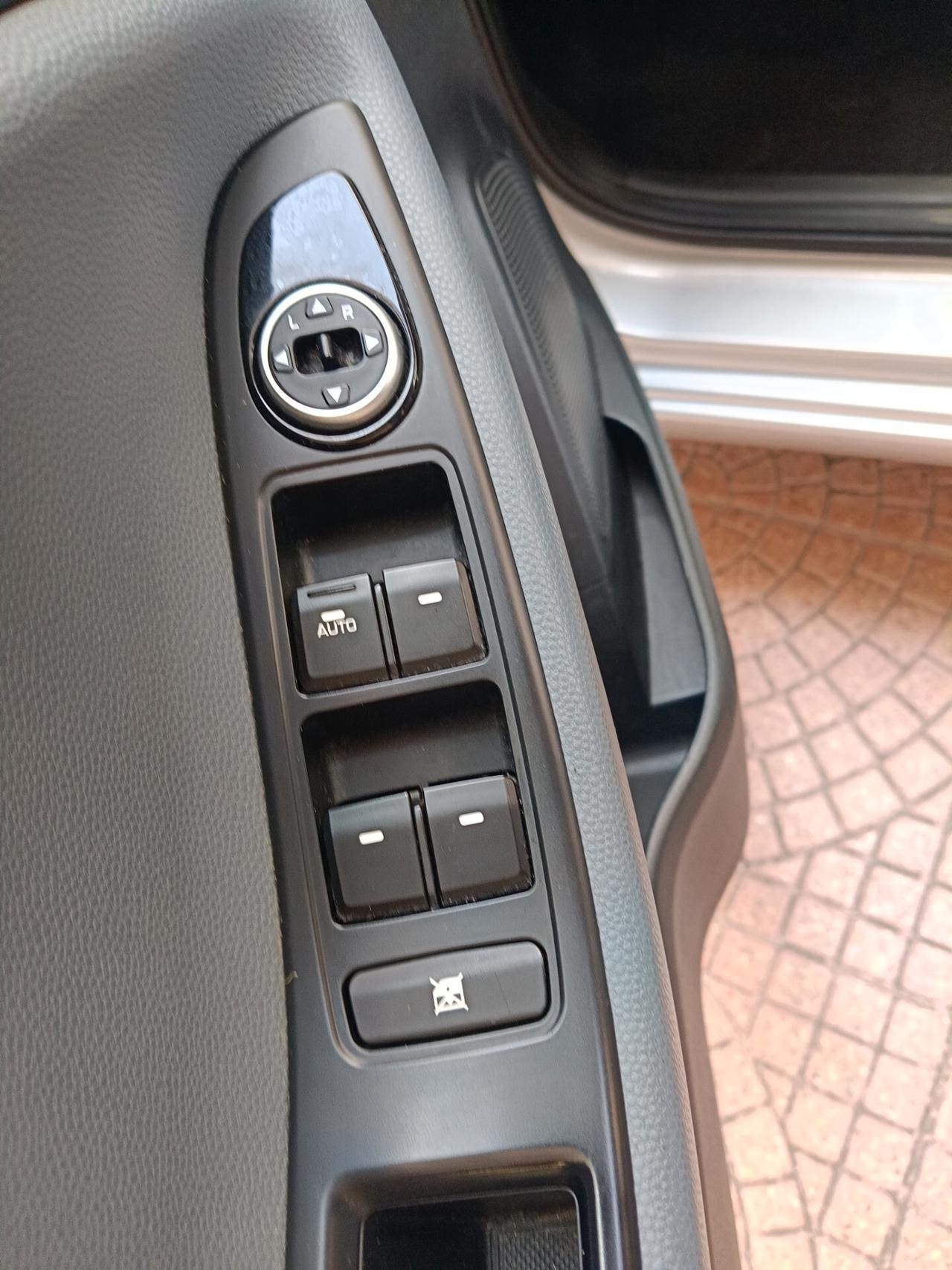 HYUNDAI I20 1.1 Diesel 75CV-NEOPATENTATI-Euro7790