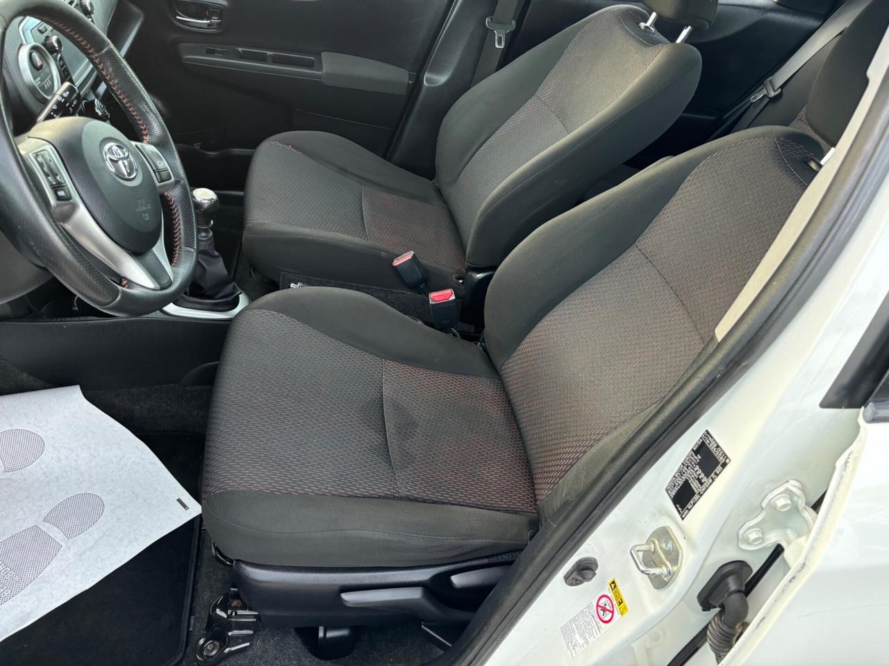 Toyota Yaris 1.4 D-4D 5 porte Lounge