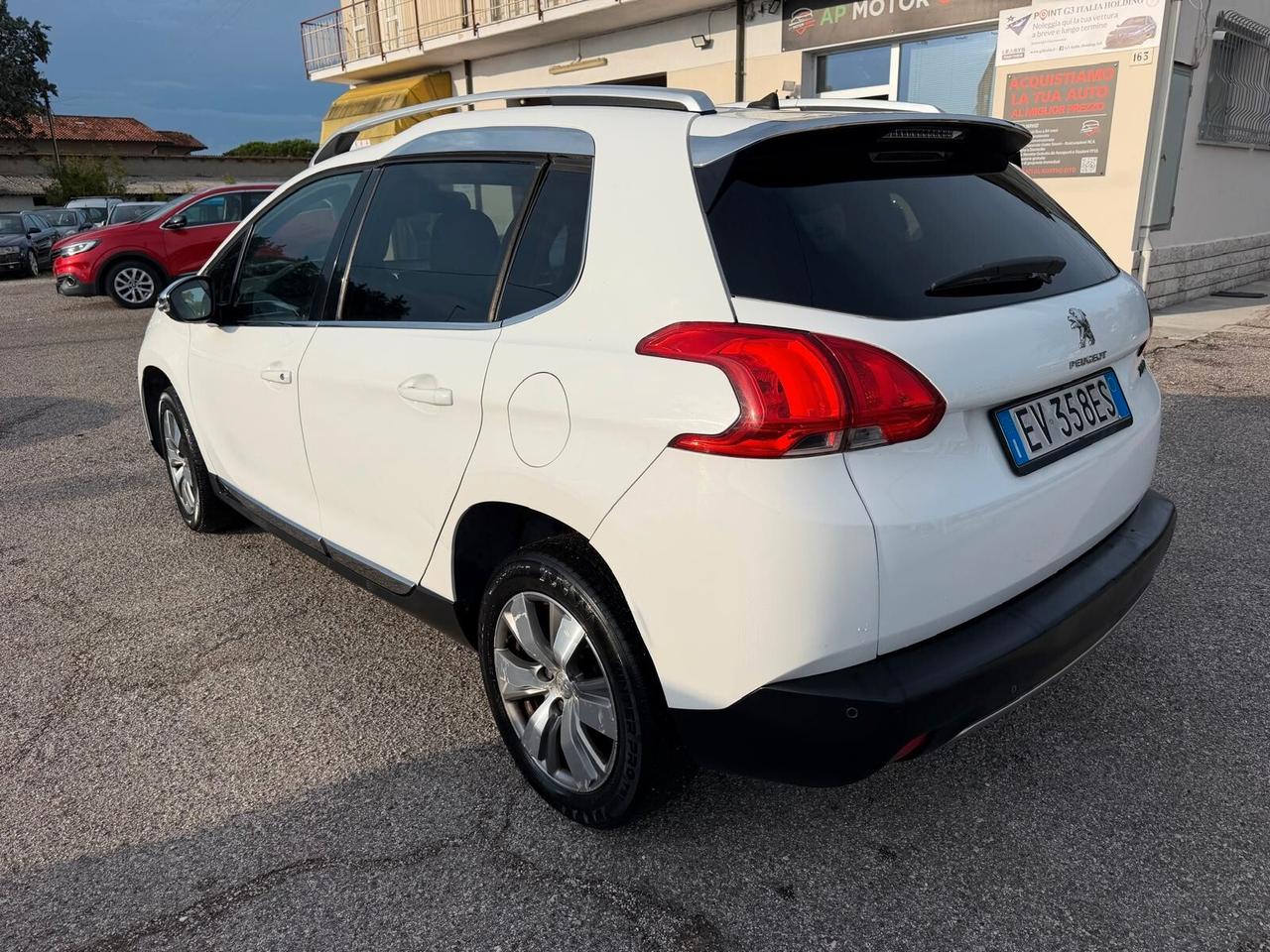 Peugeot 2008 1.2 VTi 82CV Allure