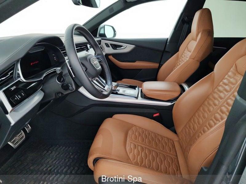Audi Q8 RS TFSI V8 quattro tiptronic