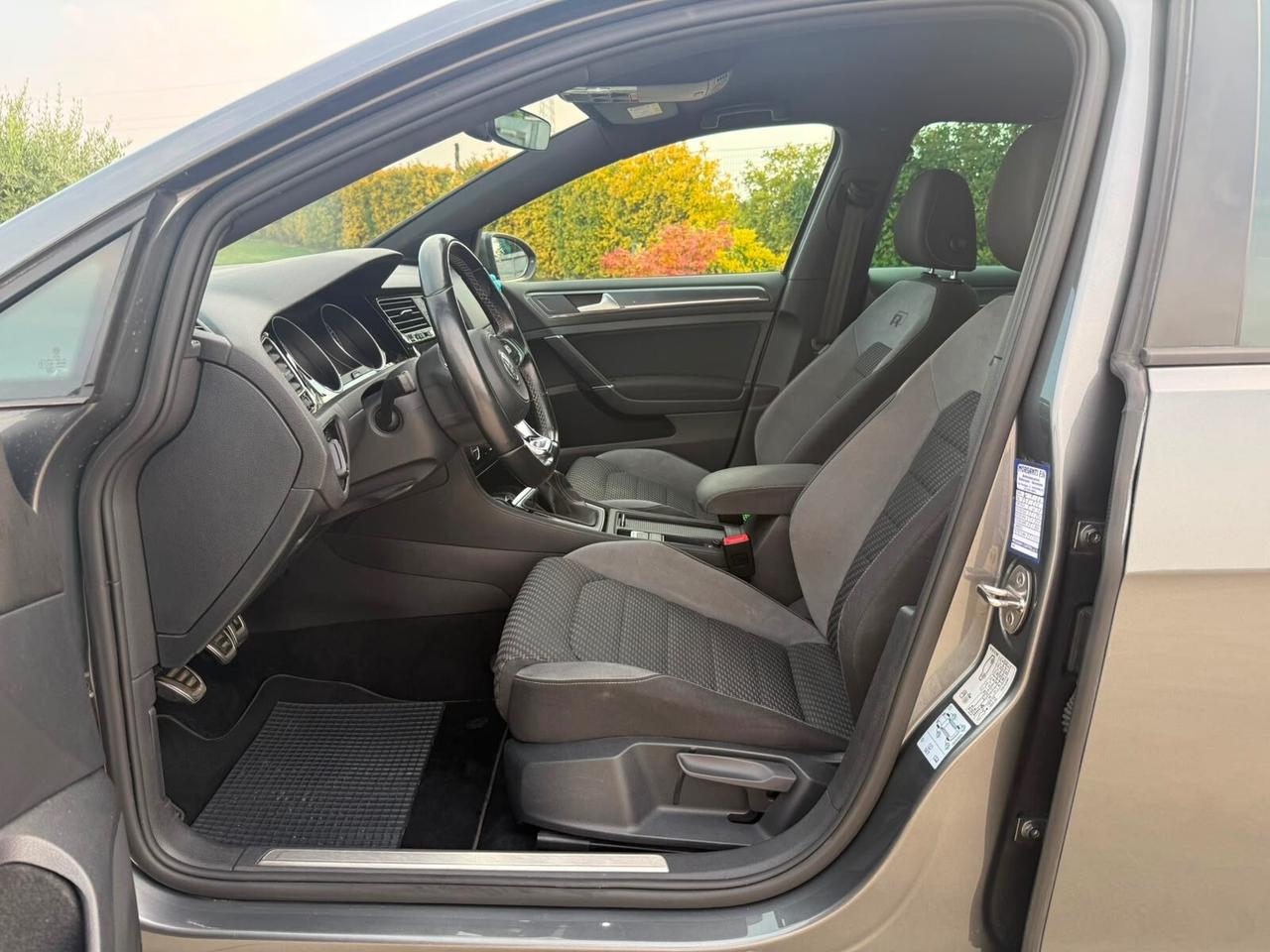 Volkswagen Golf 7.5 1.6 TDI R-LINE