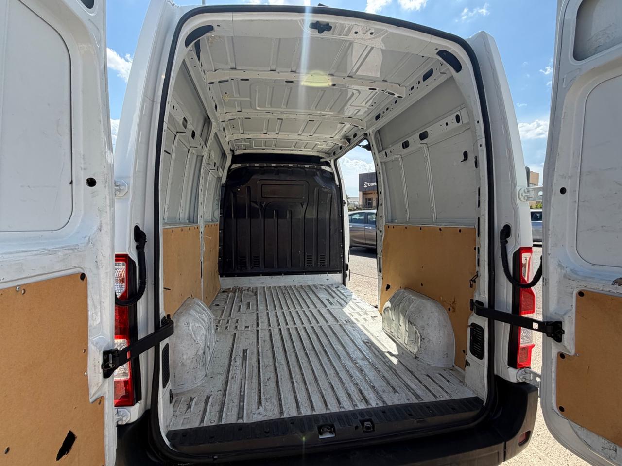 RENAULT MASTER L2H2 2.3 DCI 131CV