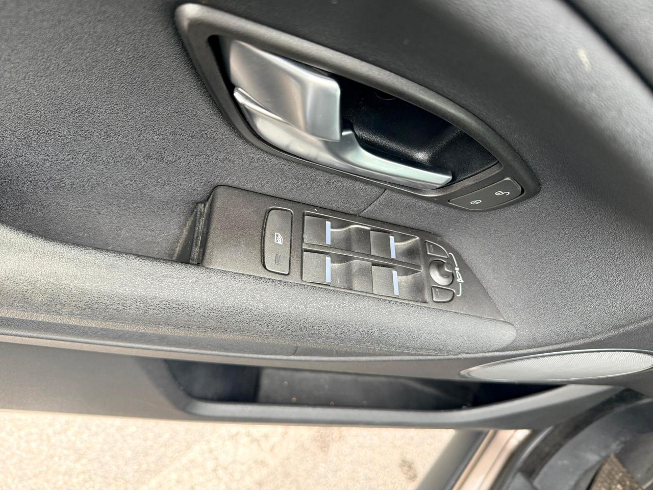 Land Rover Range Evoque 2.0 TD4 180 CV 5p. Pure