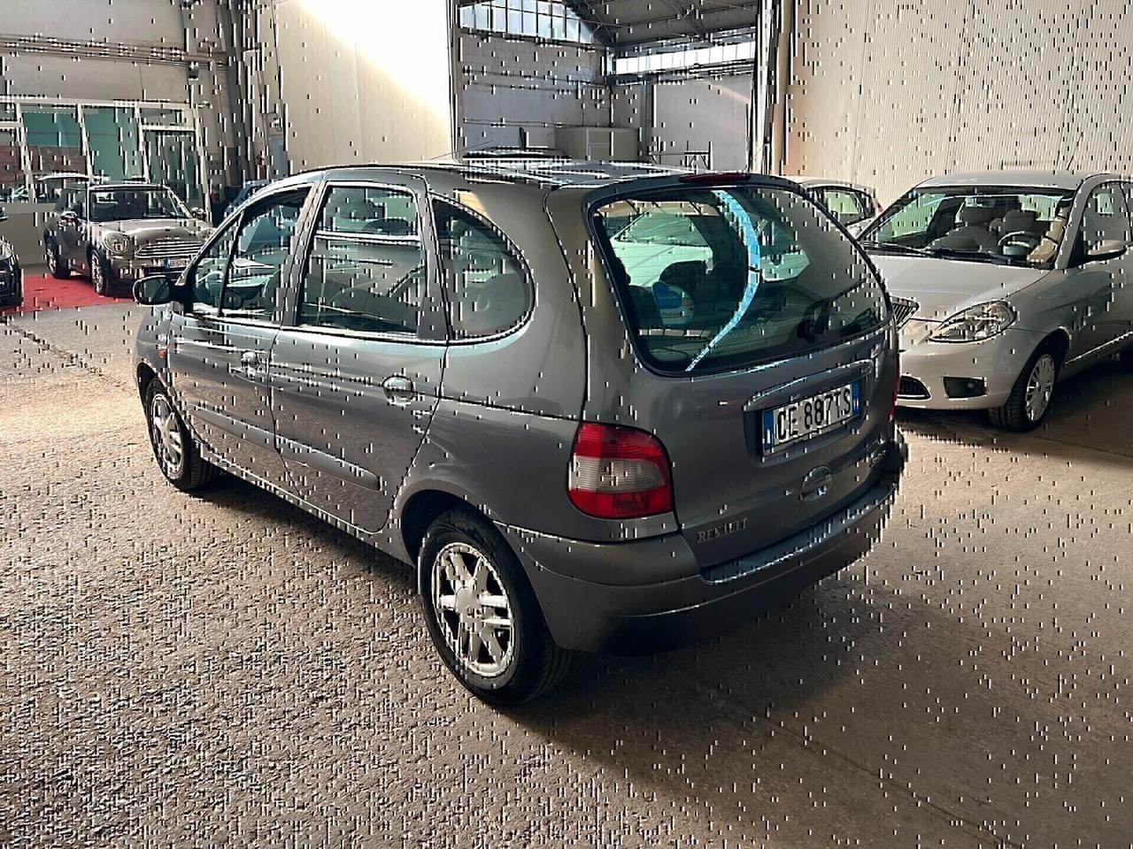 Renault Scenic 2 serie-1,9 -2003