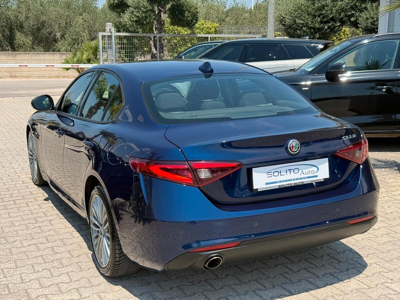 Alfa Giulia 2.2 160 CV AT8 Super Manuale Blu Monte Carlo