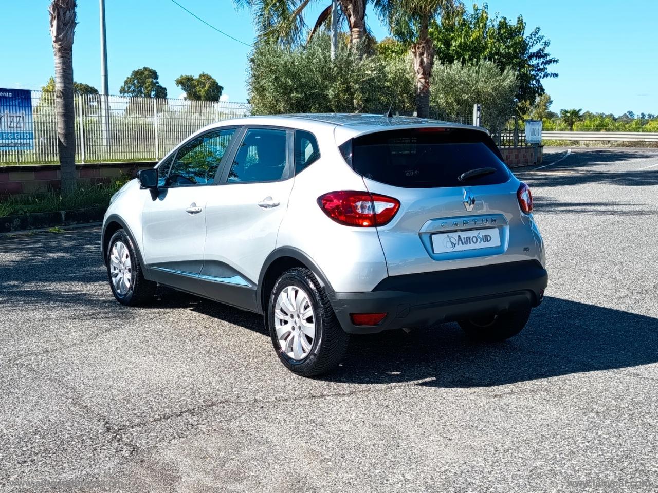 RENAULT Captur 1.5 dCi 8V 90 CV S&S Live NAVI