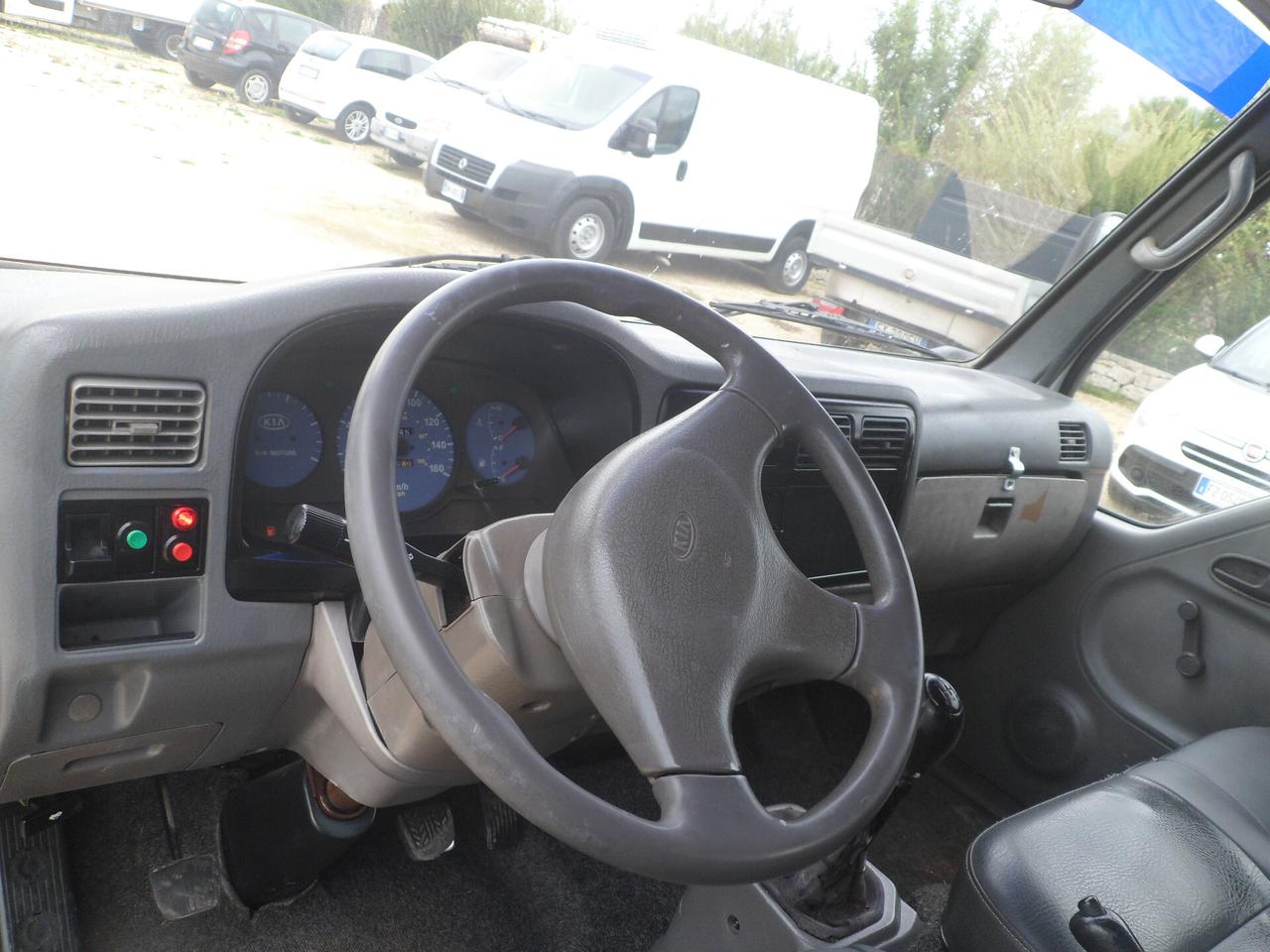 Kia K2500 ribaltabile trilaterale