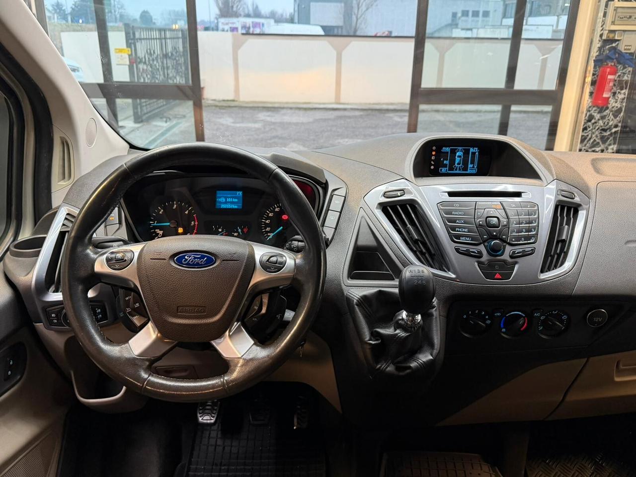 Ford Transit Custom 300 2.2 TDCi 155CV titanium