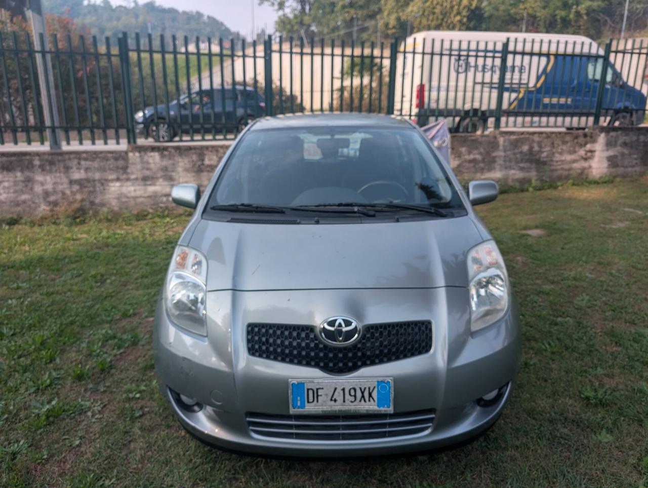 Toyota Yaris 1.3 5 porte Luna UNICO PROPRIETARIO
