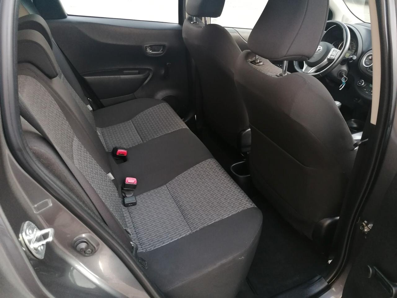 Toyota Yaris 1.4 D-4D 5 porte Lounge